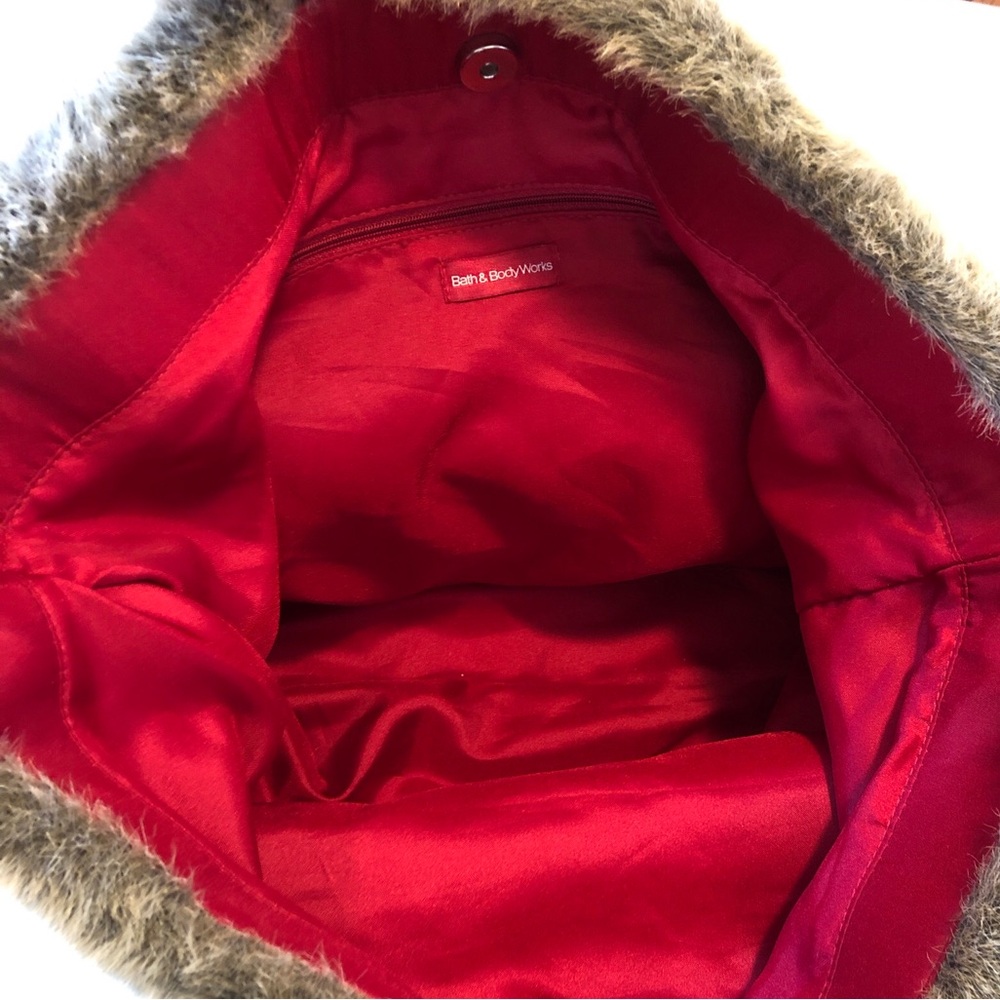 Bath & Body Works Limited Edition Red Quilted Holiday Tote Bag faux fur trim - Picture 6 of 11